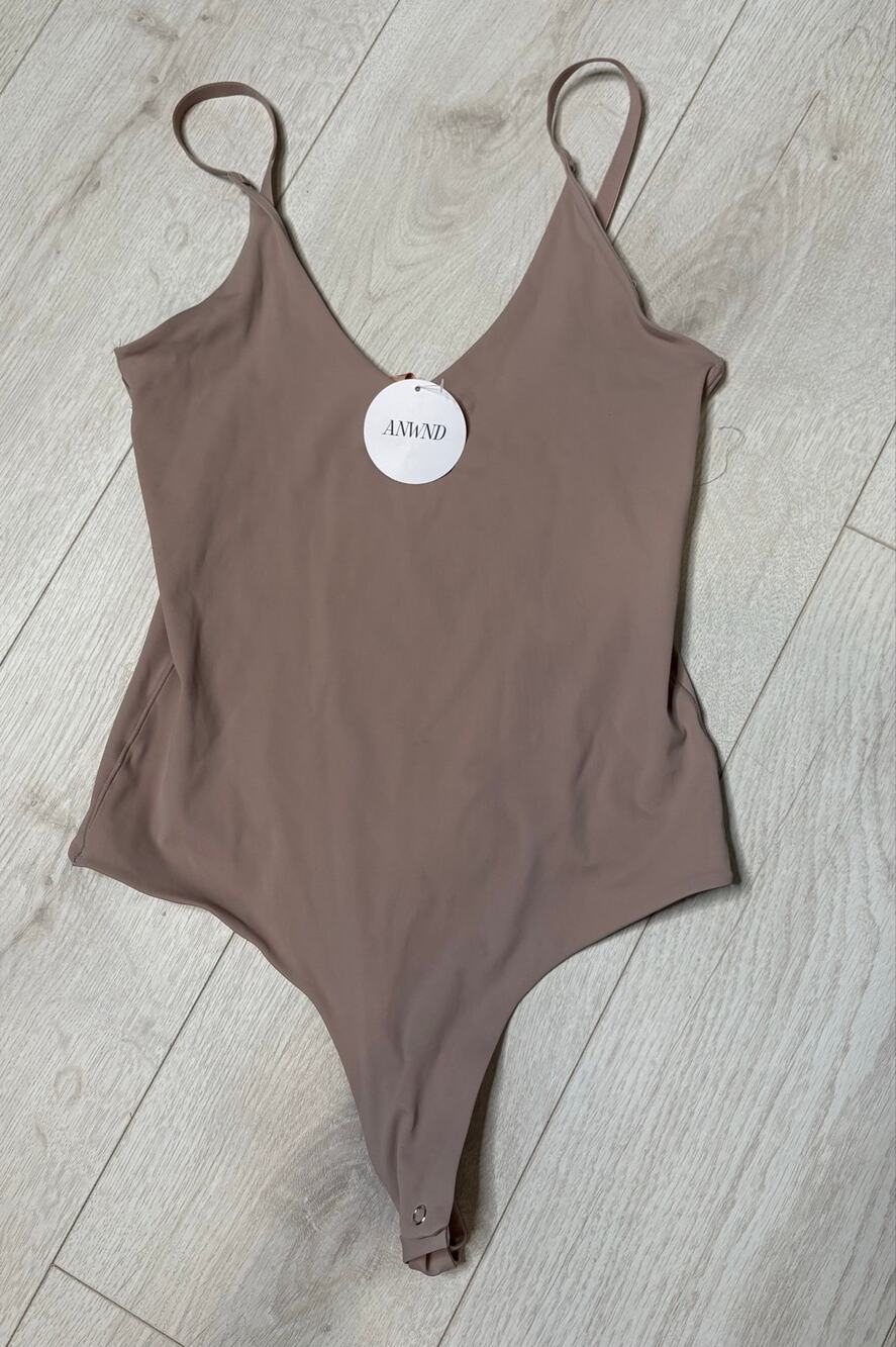 NWT ANWND Size L Taupe Beige Tan V Neck Compression Sculpting Thong Bodysuit